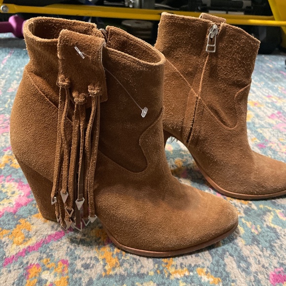 Brown suede fringe western bootie - Picture 3 of 10